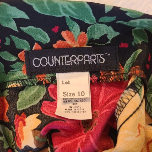 Adorable vintage floral skirt! - Picture 3 of 3